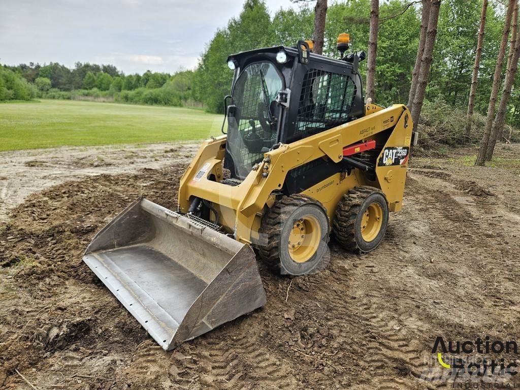 CAT 236 D Minicarregadeiras