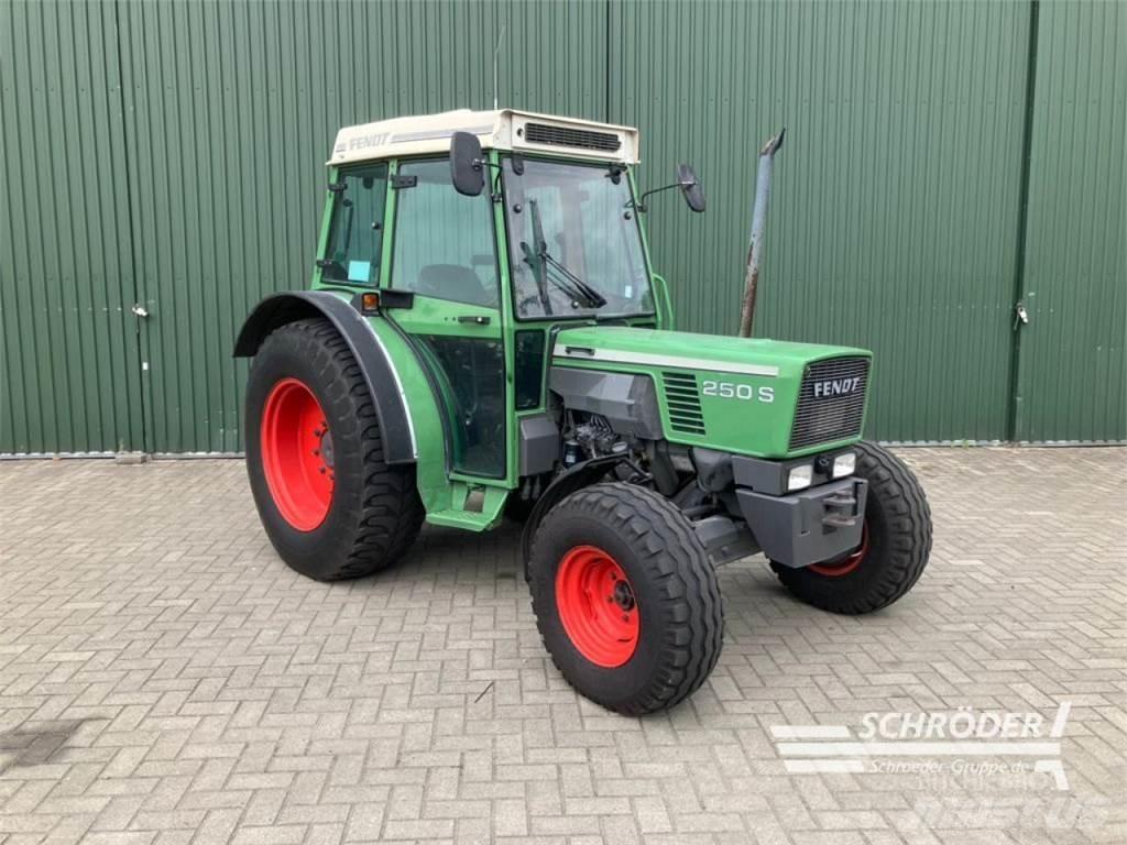 Fendt FARMER 250 S Tratores Agrícolas usados