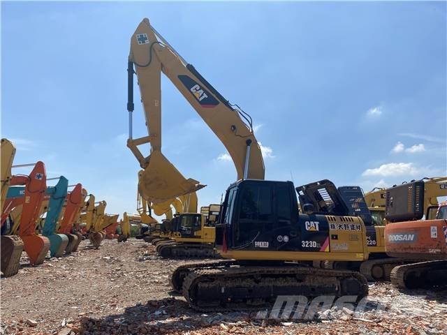 CAT 323D2L Escavadeiras de esteiras