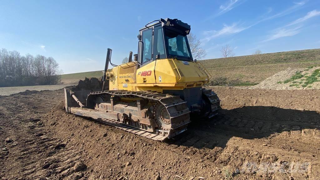 New Holland D 180 Dozers - Tratores rastos