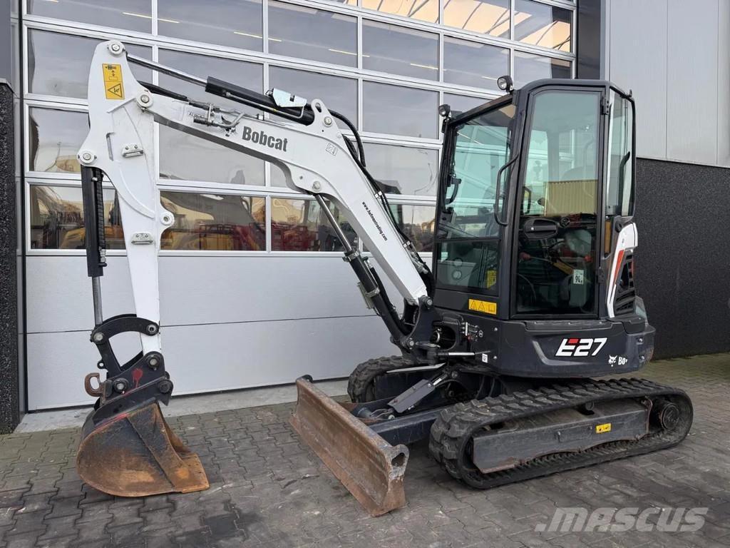 Bobcat E27 Miniescavadeiras