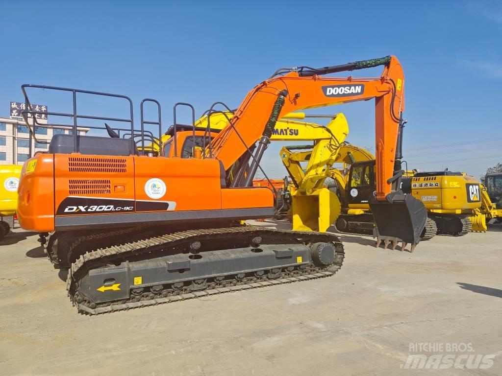 Doosan DX 300 Escavadeiras de esteiras