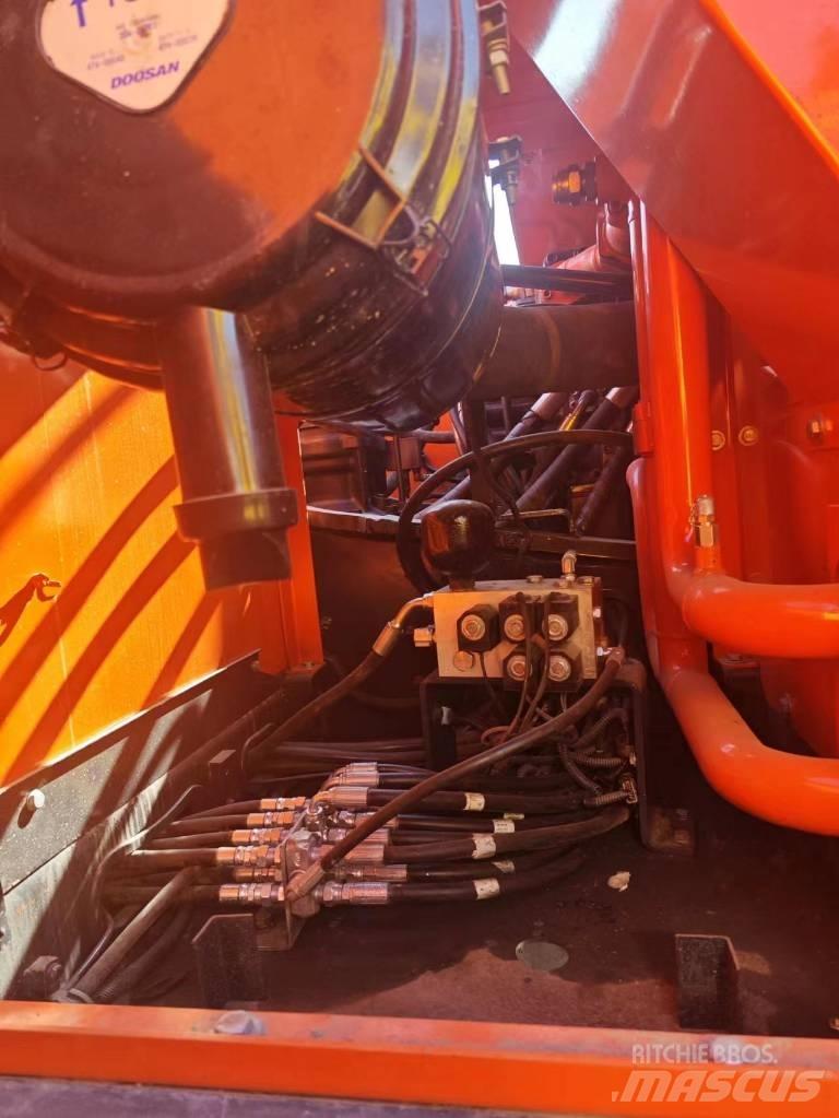 Doosan DX 300 Escavadeiras de esteiras