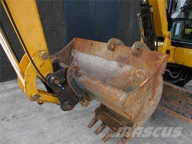 CAT 305.5 Miniescavadeiras