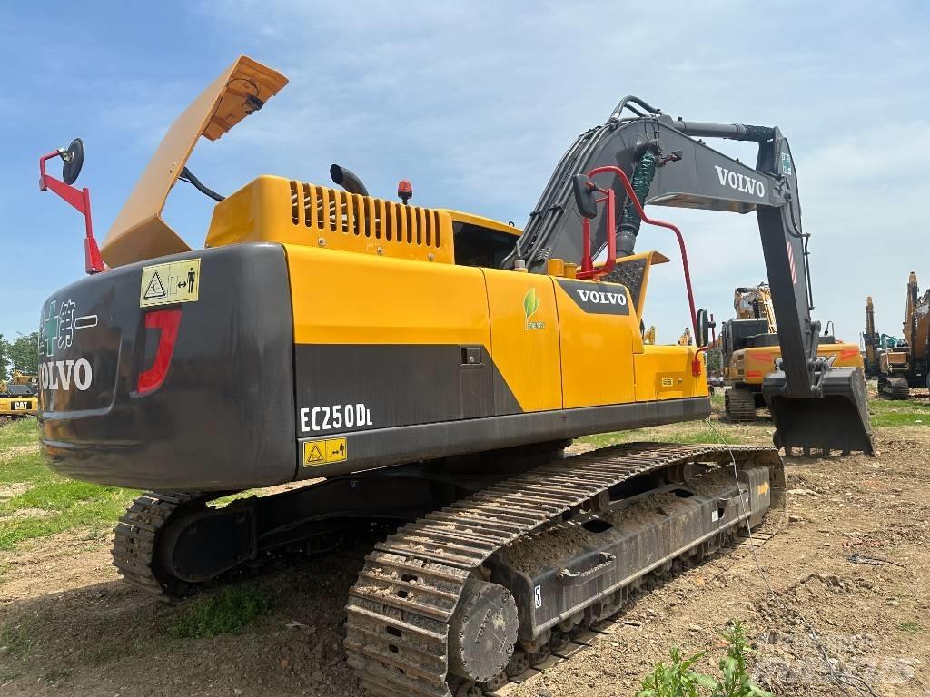 Volvo EC250D Escavadeiras de esteiras