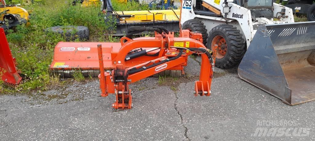 Maschio Giraffa 210 Gadanheiras e cortadores de folhas para pastos