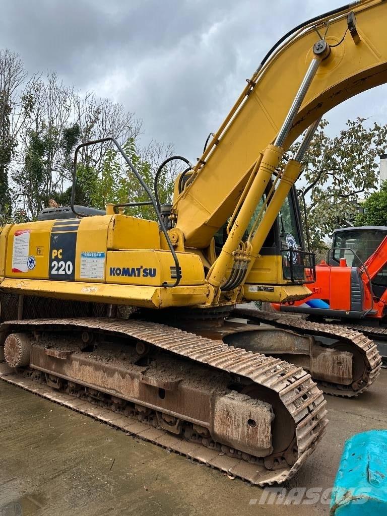 Komatsu PC 220-8 Escavadeiras de esteiras