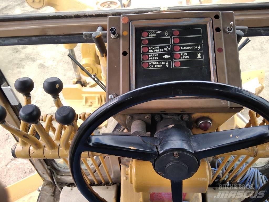 CAT 16 G Motoniveladoras