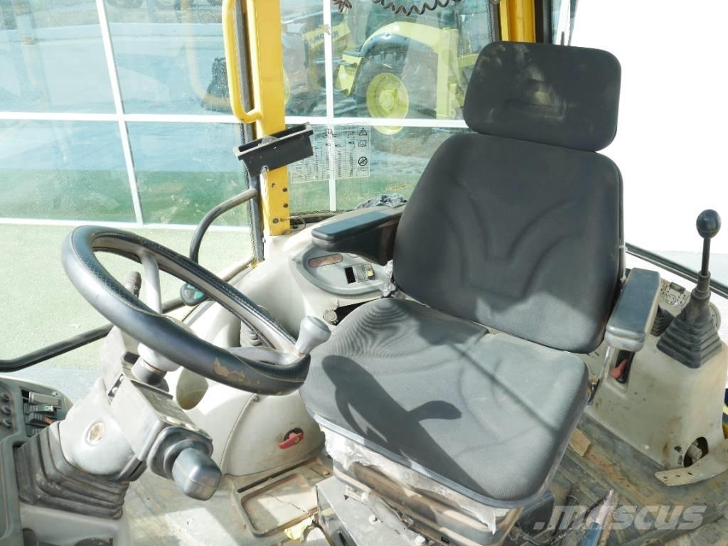 Komatsu WB 97 S-2 Retroescavadeiras