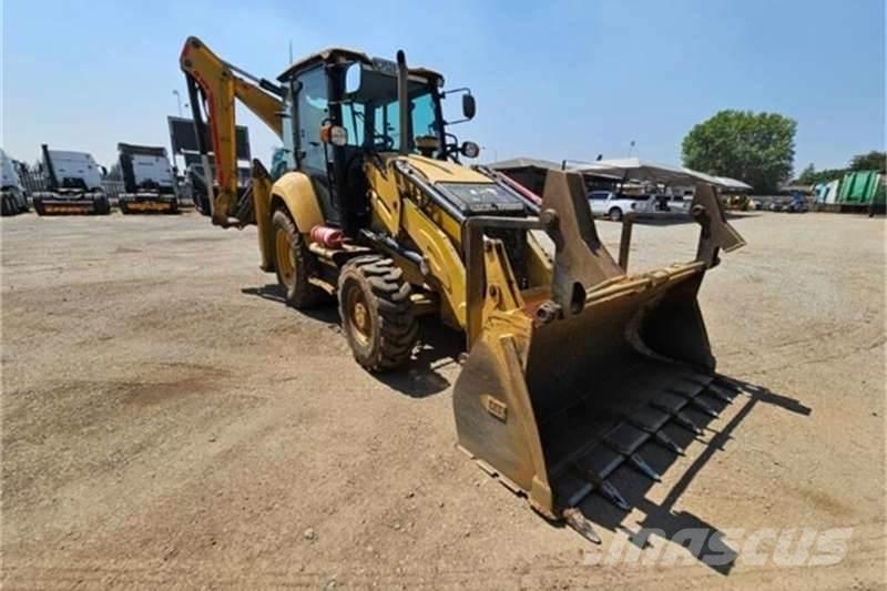 CAT 426F2 TLB Retroescavadeiras