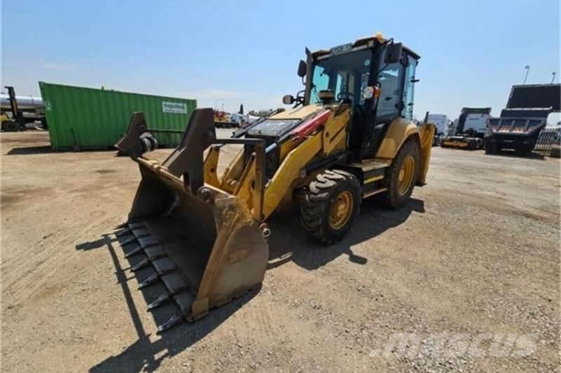 CAT 426F2 TLB Retroescavadeiras