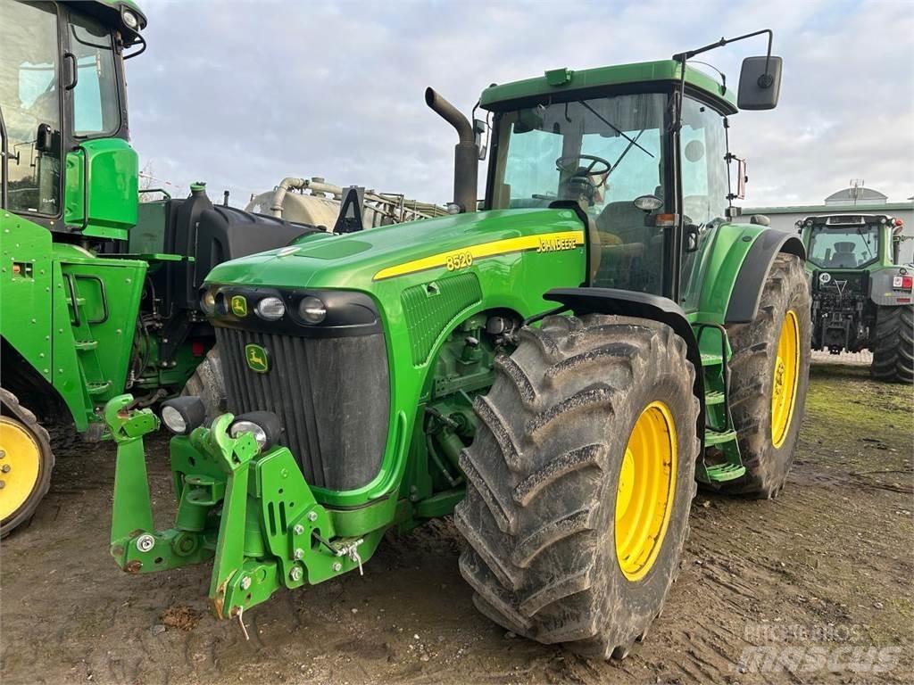 John Deere 8420 Tratores Agrícolas usados