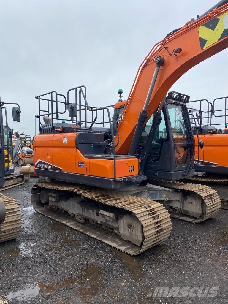 Doosan DX 140 LC Escavadeiras de esteiras