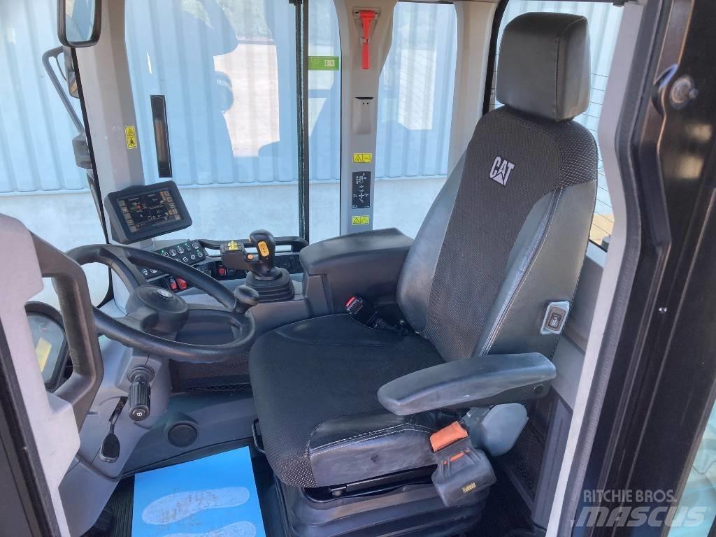 CAT 938M Carregadeiras de rodas