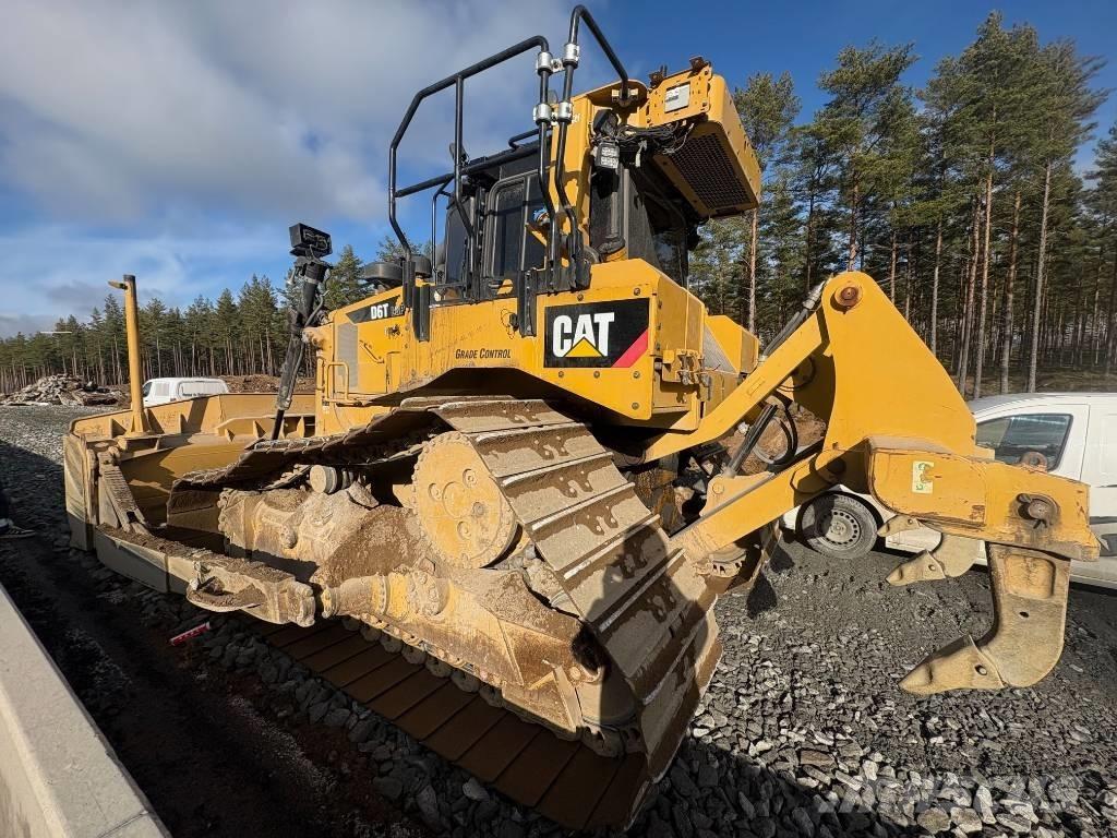CAT D 6 T LGP Dozers - Tratores rastos