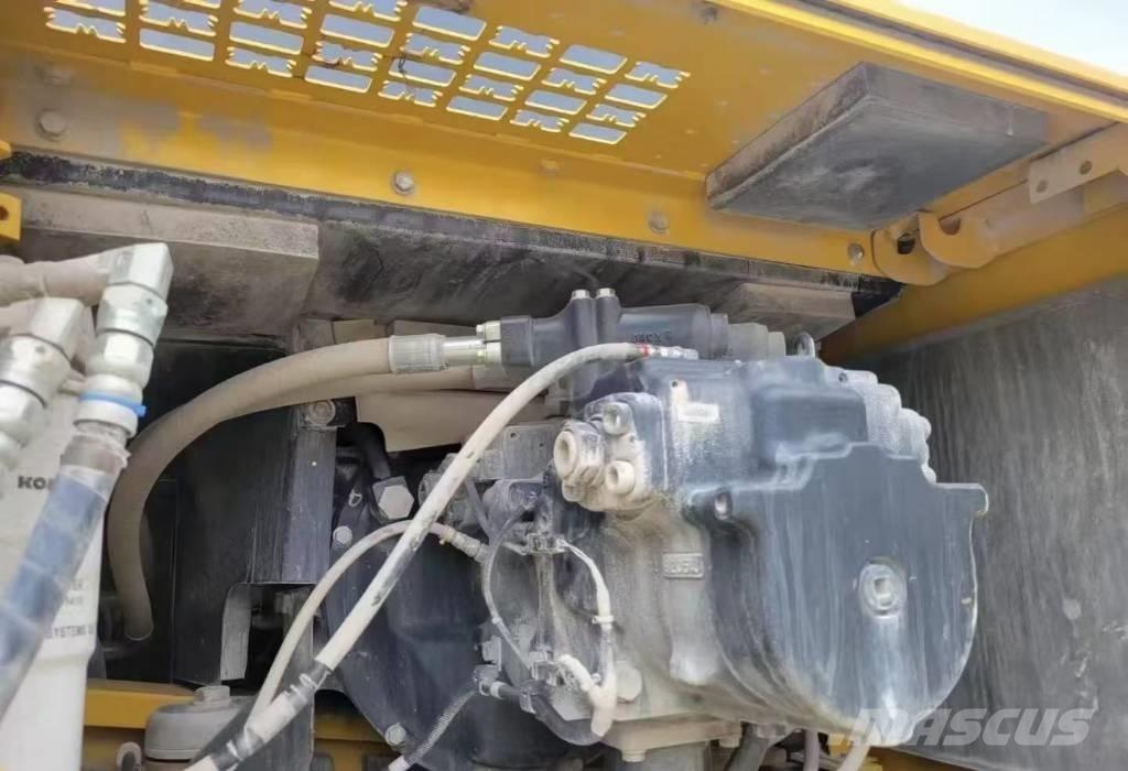 Komatsu PC 460-8 Escavadeiras de esteiras