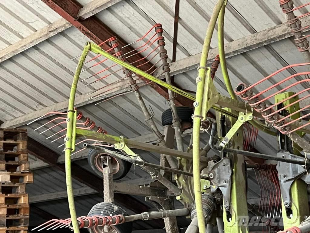 CLAAS Liner 2700 Gadanheiras-fileiras