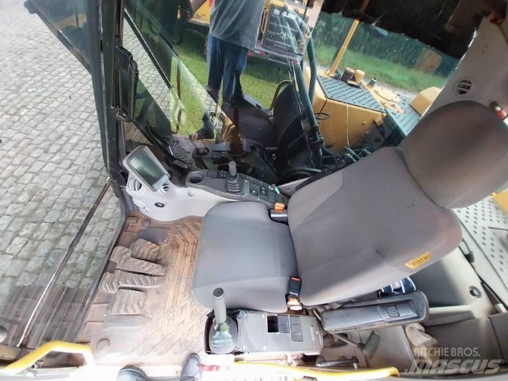 Volvo EC 220 DL Escavadeiras de esteiras