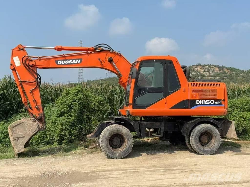 Doosan DH 150 W-7 Escavadeiras de esteiras