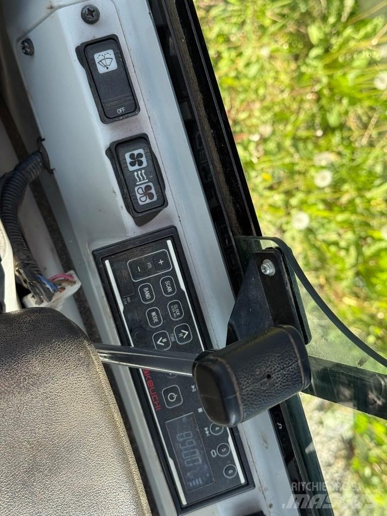 Takeuchi TB 216 Miniescavadeiras