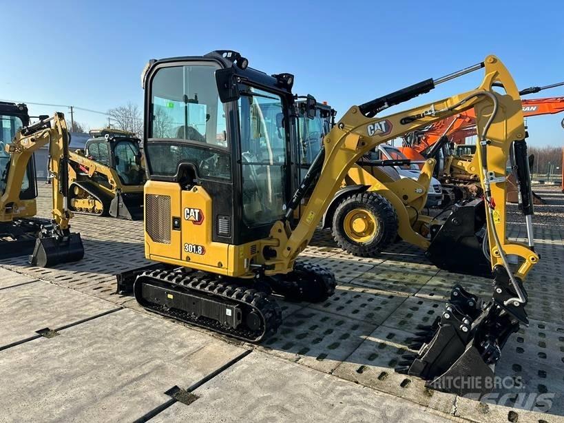 CAT 301.8 Miniescavadeiras