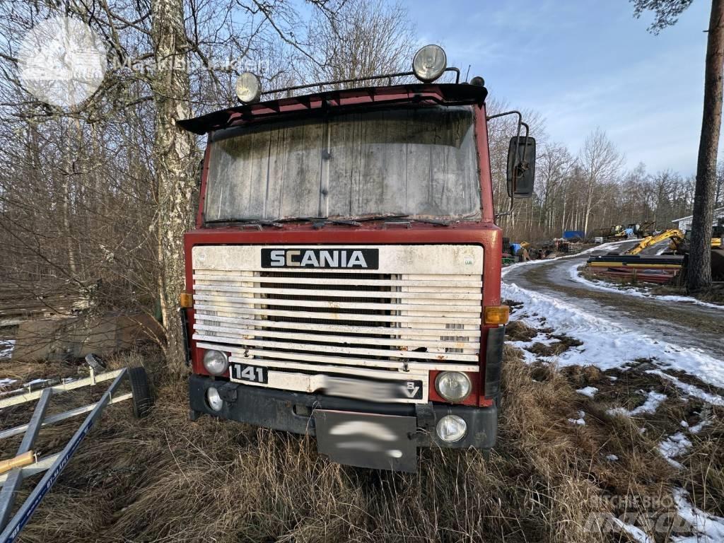 Scania T 141 Camiões de transporte de máquinas florestais