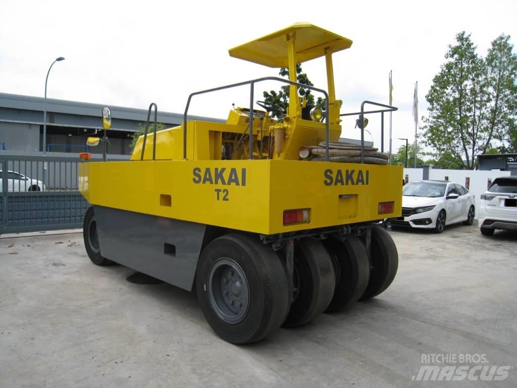 Sakai T2 Cilindros Compactadores de pneus