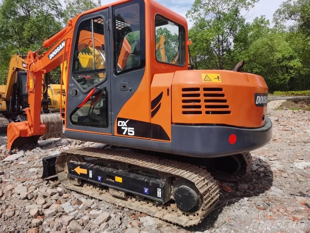 Doosan DX75 Escavadoras Midi 7t - 12t