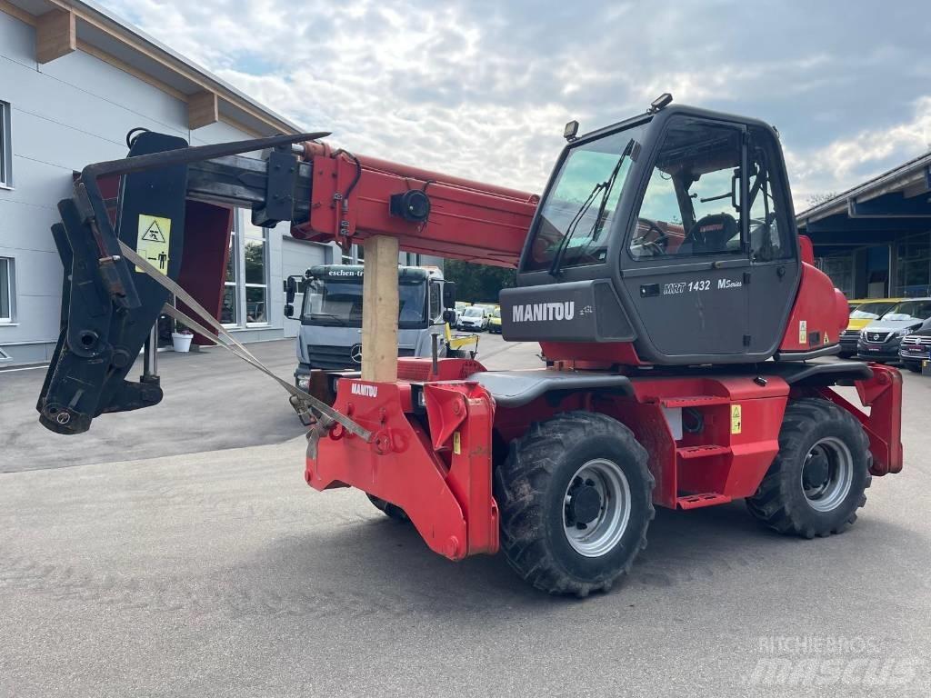 Manitou MRT 1432 Manipulador telescópico