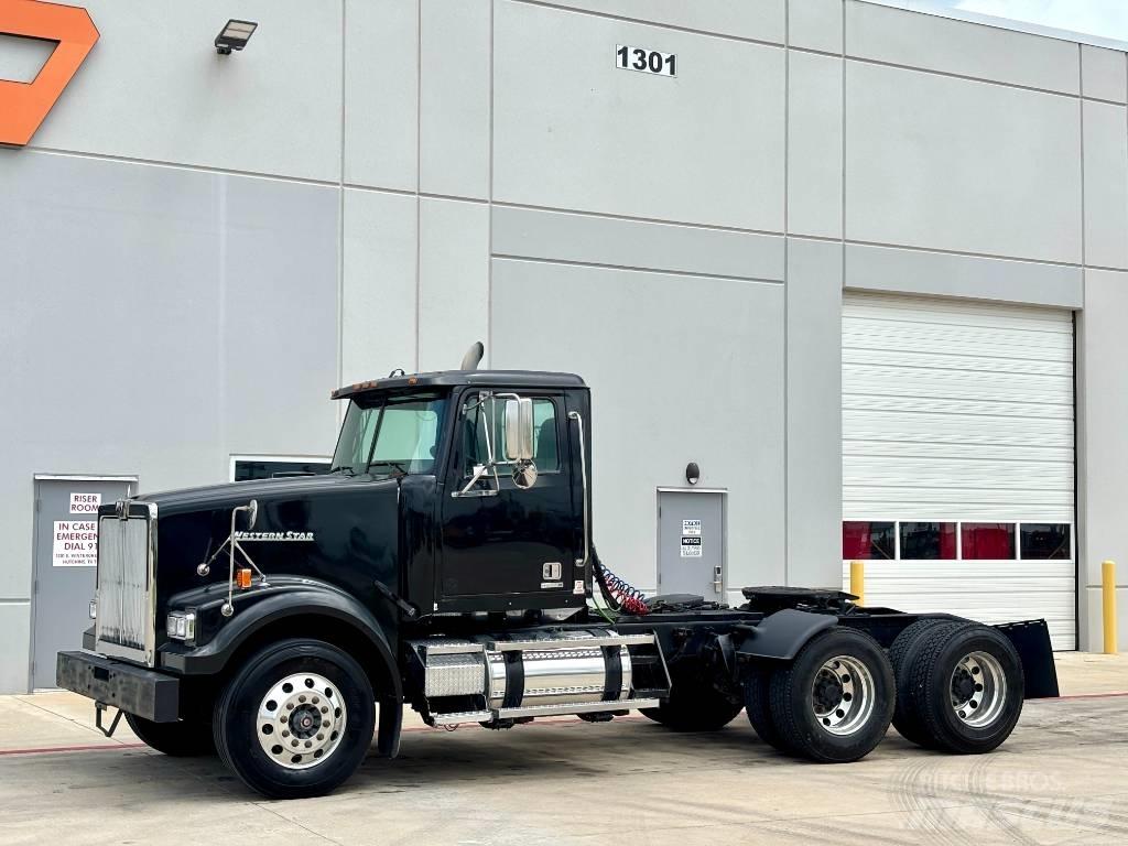 Western Star 4900 Cavalos Mecânicos