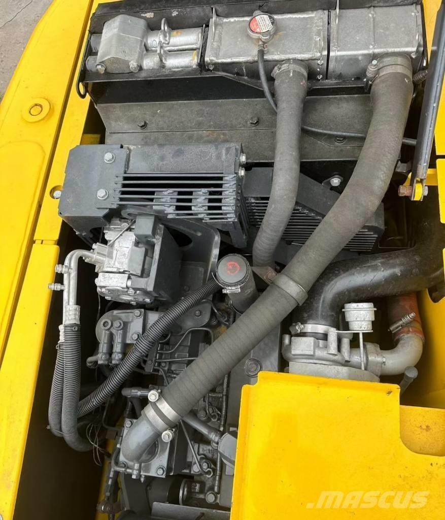 Komatsu 130 Escavadeiras de esteiras