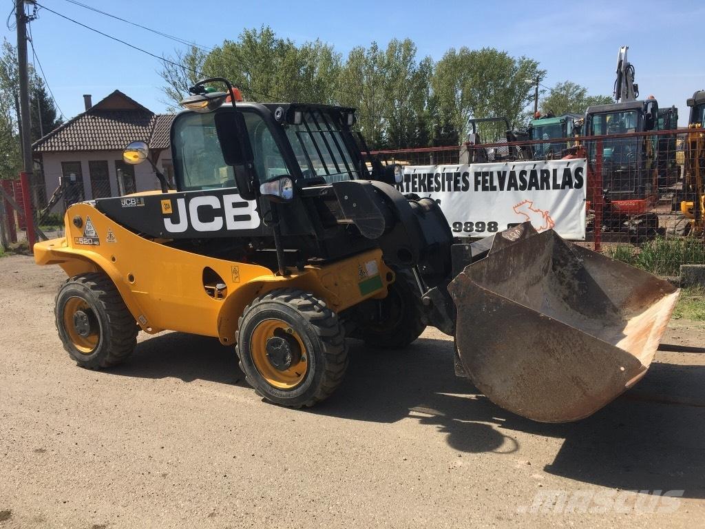 JCB 520-40 Manipulador telescópico