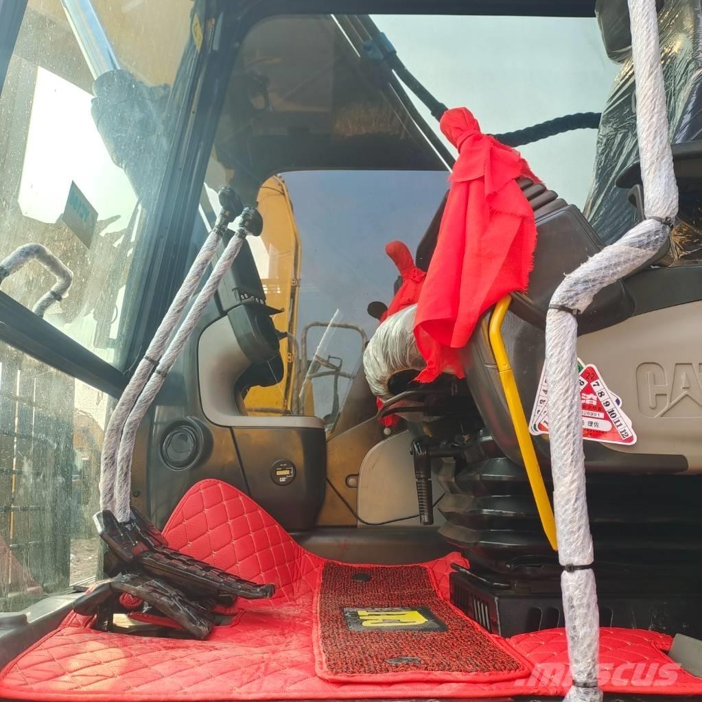 CAT 320D Escavadeiras de esteiras