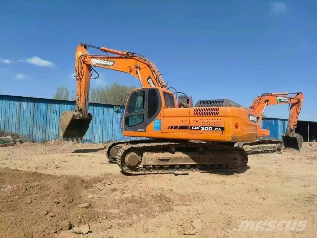 Doosan DX300LC-9 Escavadeiras de esteiras