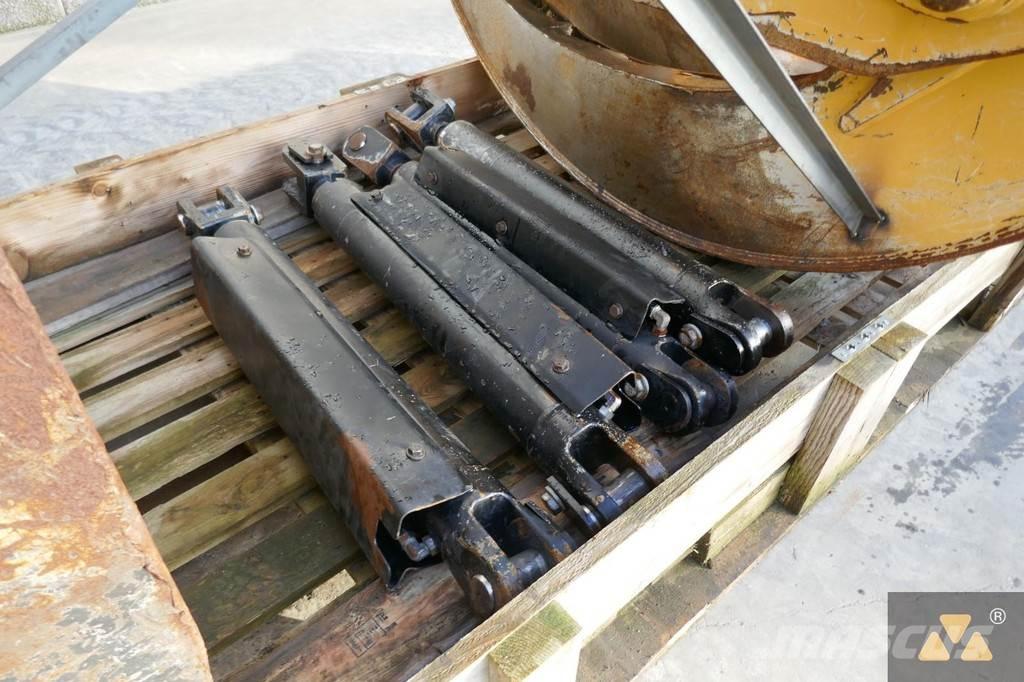 CAT 525D Grapple Transportes - Outros
