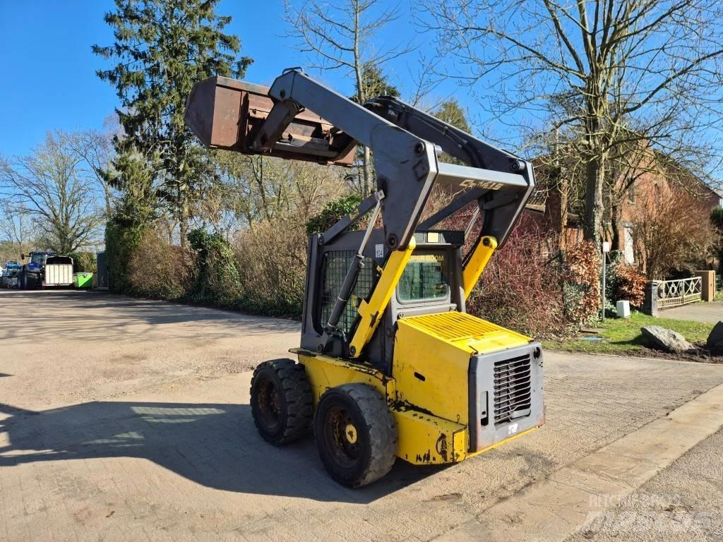 New Holland LS 160 Minicarregadeiras