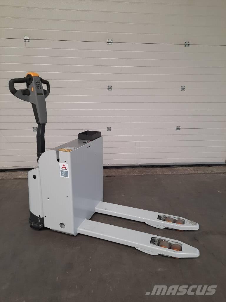 UniCarriers PLL180 Porta palettes