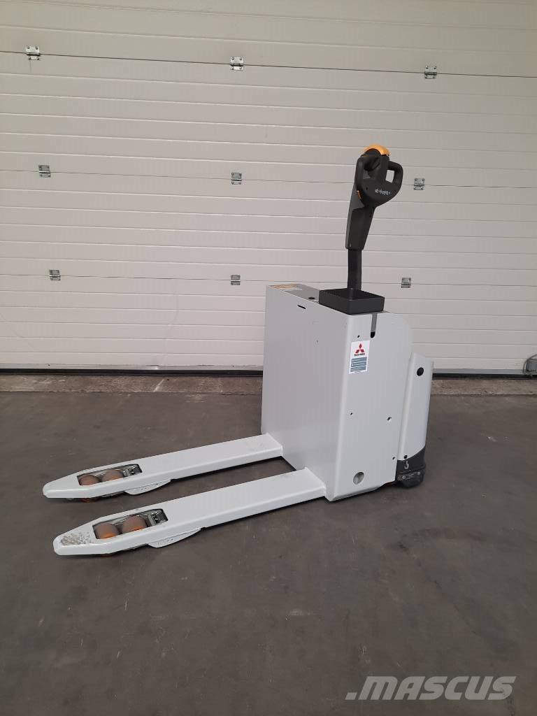 UniCarriers PLL180 Porta palettes