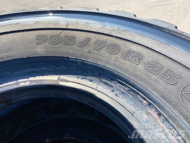Michelin 705/70 R25 Pneus