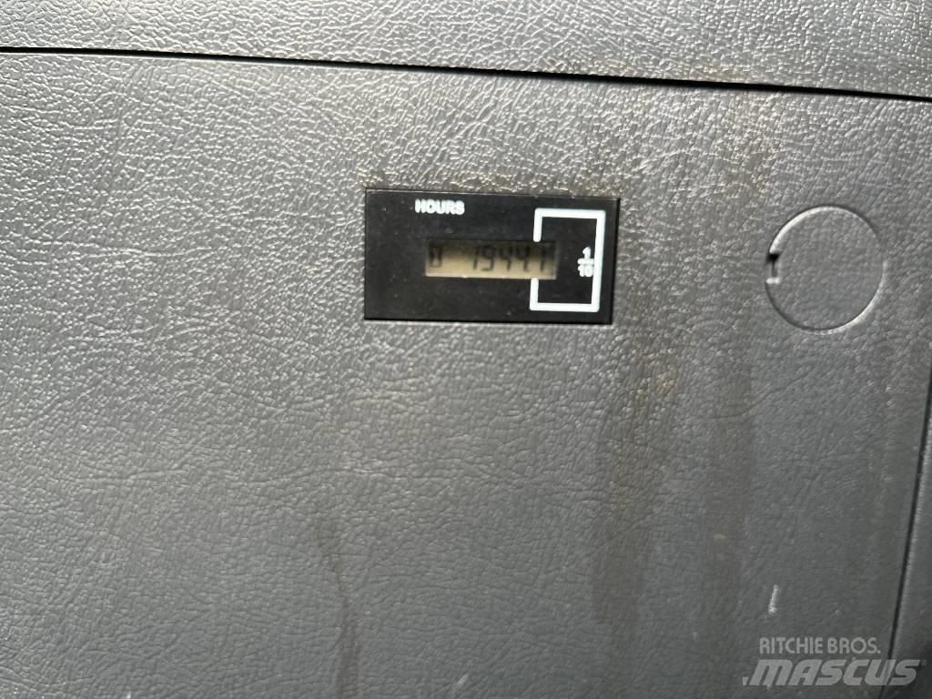 Hyundai HX 140 AL Escavadeiras de esteiras