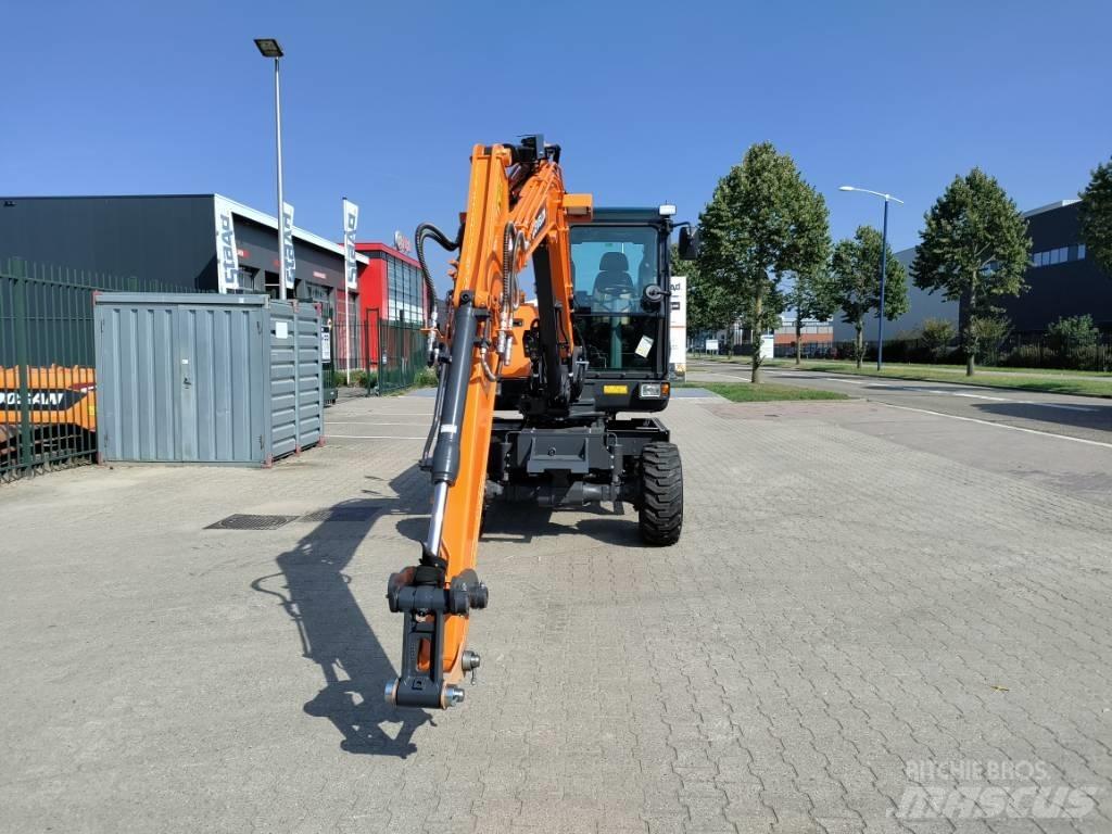 Develon DX57W-7 Miniescavadeiras