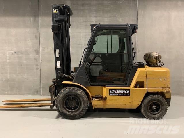 CAT GP45K-400ZT Empilhadores a gás