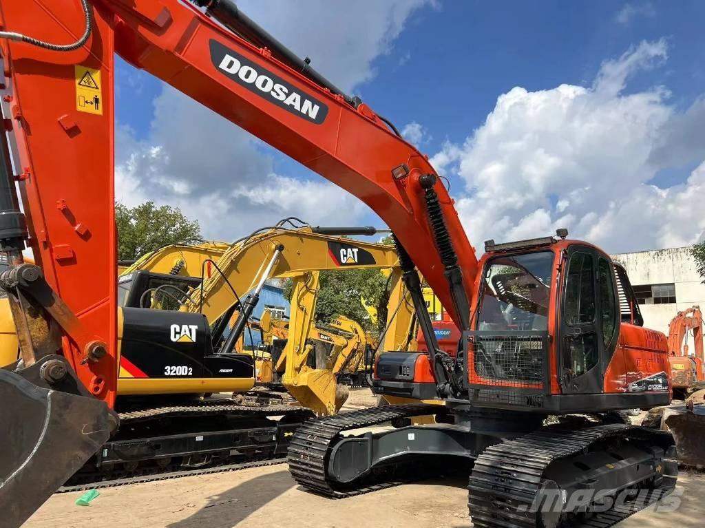 Doosan DX225LC-9C Escavadeiras de esteiras