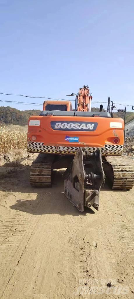 Doosan DX 225LC Escavadeiras de esteiras