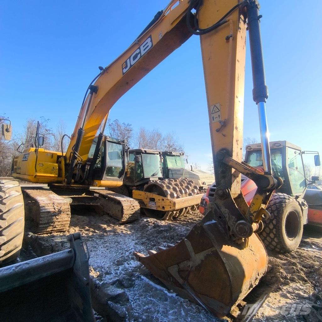 JCB JS 300 Escavadeiras de esteiras