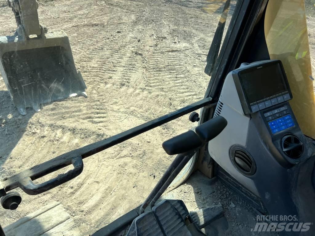 Komatsu PC240LC-10 Escavadeiras de esteiras