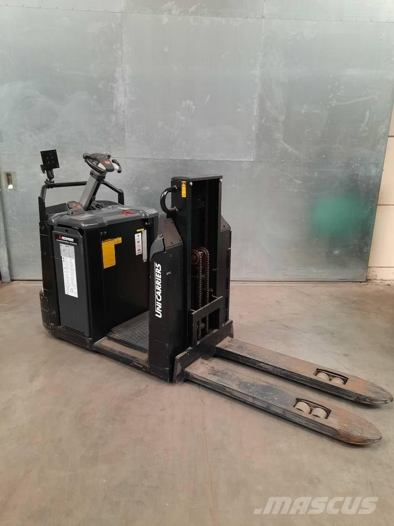 UniCarriers OEP120 Preparadoras de encomendas de baixa elevação
