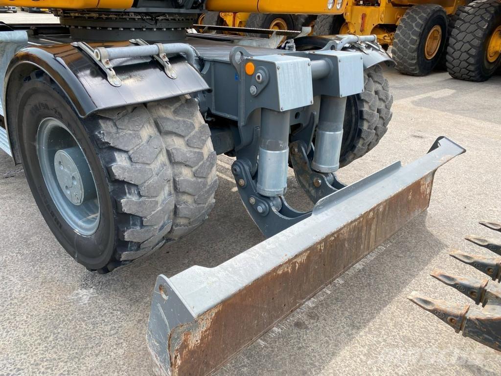 Liebherr A914 NVT Escavadoras de rodas