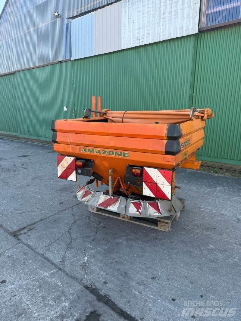 Amazone ZA XS Espalhadores de areia e sal