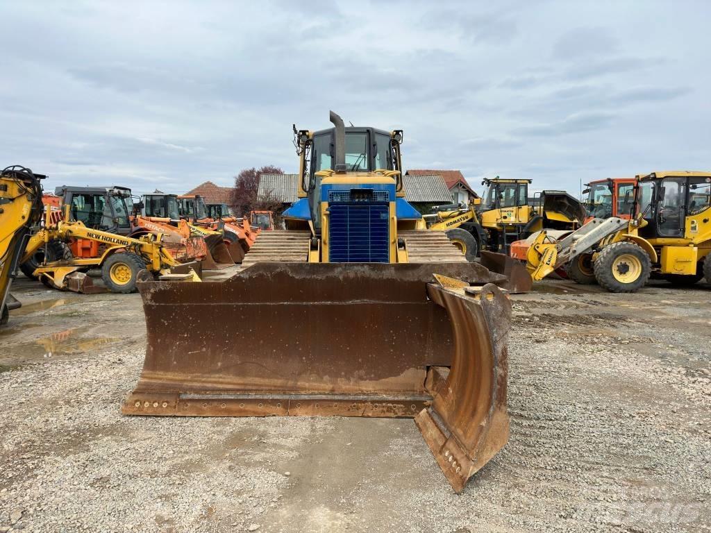 CAT D 6 N LGP Dozers - Tratores rastos